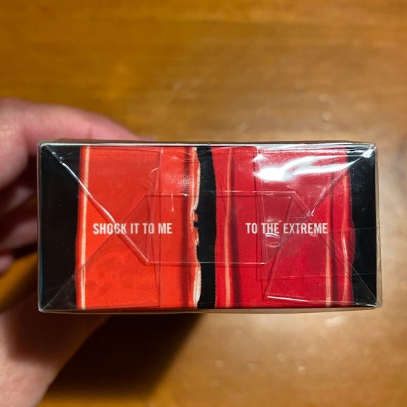 MAC Versicolour Varnish Lip Stains X 2 - Picture 4 of 15